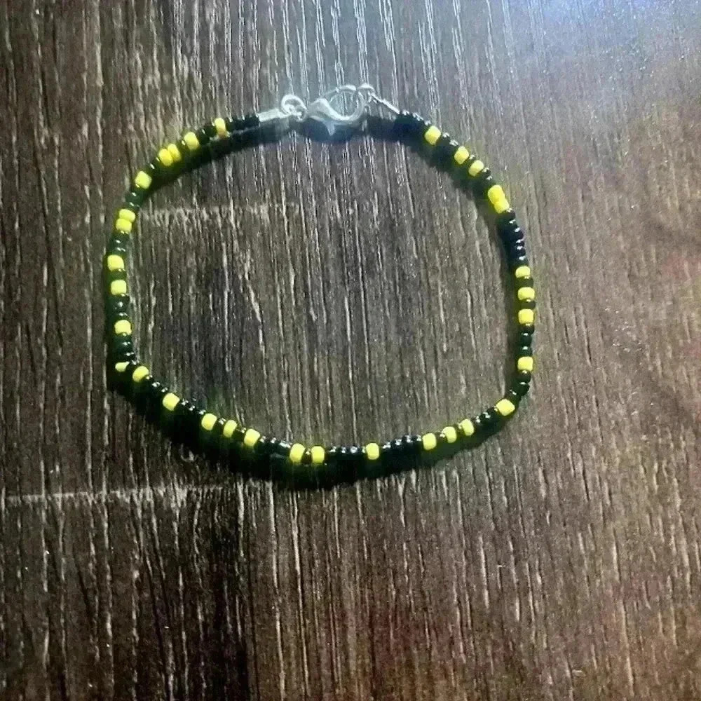 Beaded necklace and bracelet set - Picture 8 of 8